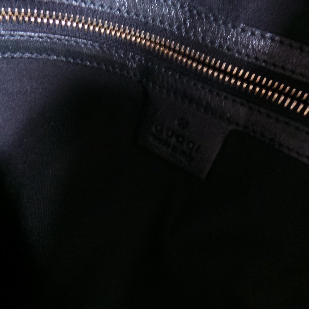 Gucci Indy Limited Edition Hobo Shoulder Bag - Picture 9 of 11